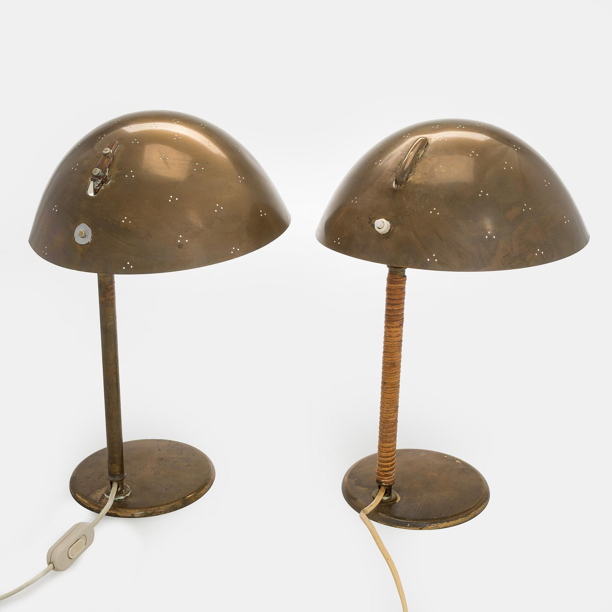 Paavo Tynell, pöytävalaisinpari, malli 9209, Taito 1900-luvun puoliväli.