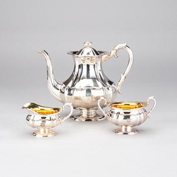 KAFFESERVIS, 3 delar, silver, Hopeakeskus Oy, Tavastehus 1967-68. Totalvikt ca 965 g.