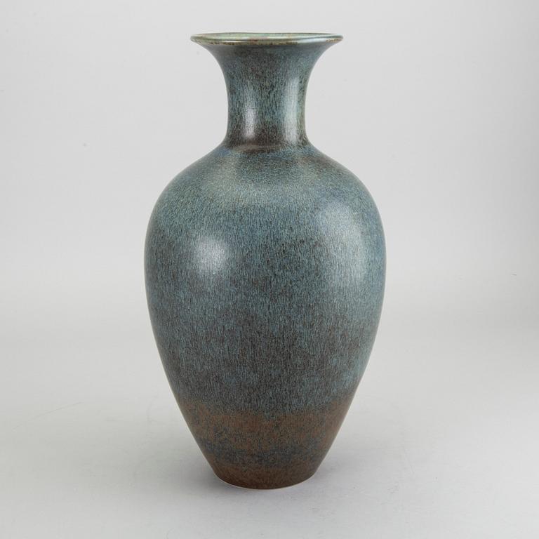 GUNNAR NYLUND, a large stoneware vase from Rörstrand Sweden.