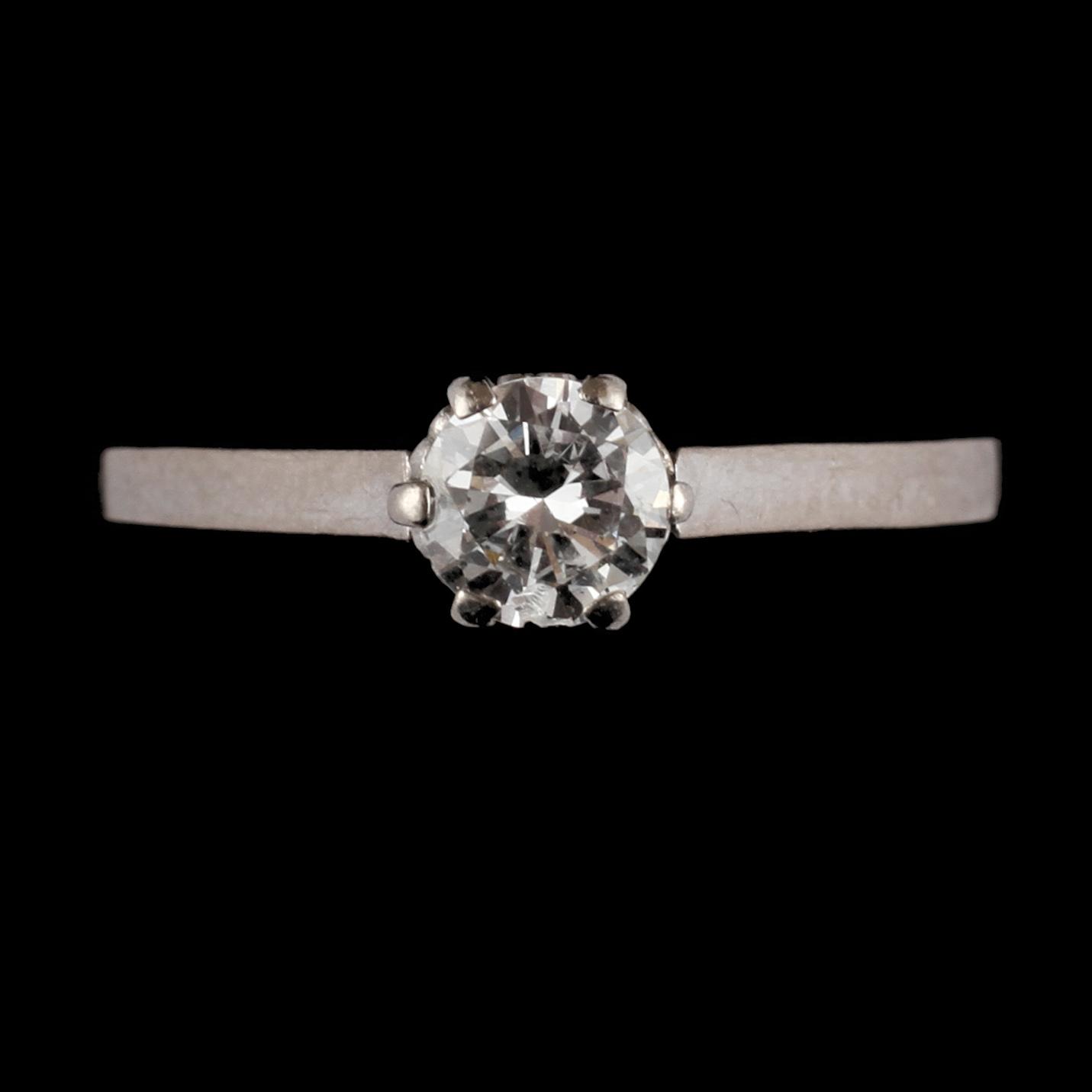 RING, 18k vitguld med briljantslipad diamant 0.47 ct,  Anderson & Magnusson Göteborg, 1972. Vikt 2 g.