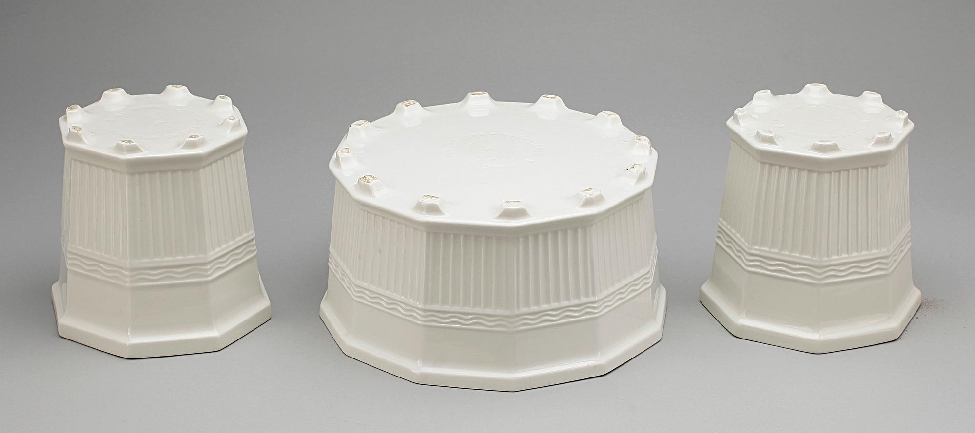 YTTERFODER, 3 st, porslin, prins Eugens Waldemarsudde, Gustavsberg, 1900-tal.