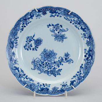 TALLRIKAR, 7 st, porslin, Kina, 1700-tal.