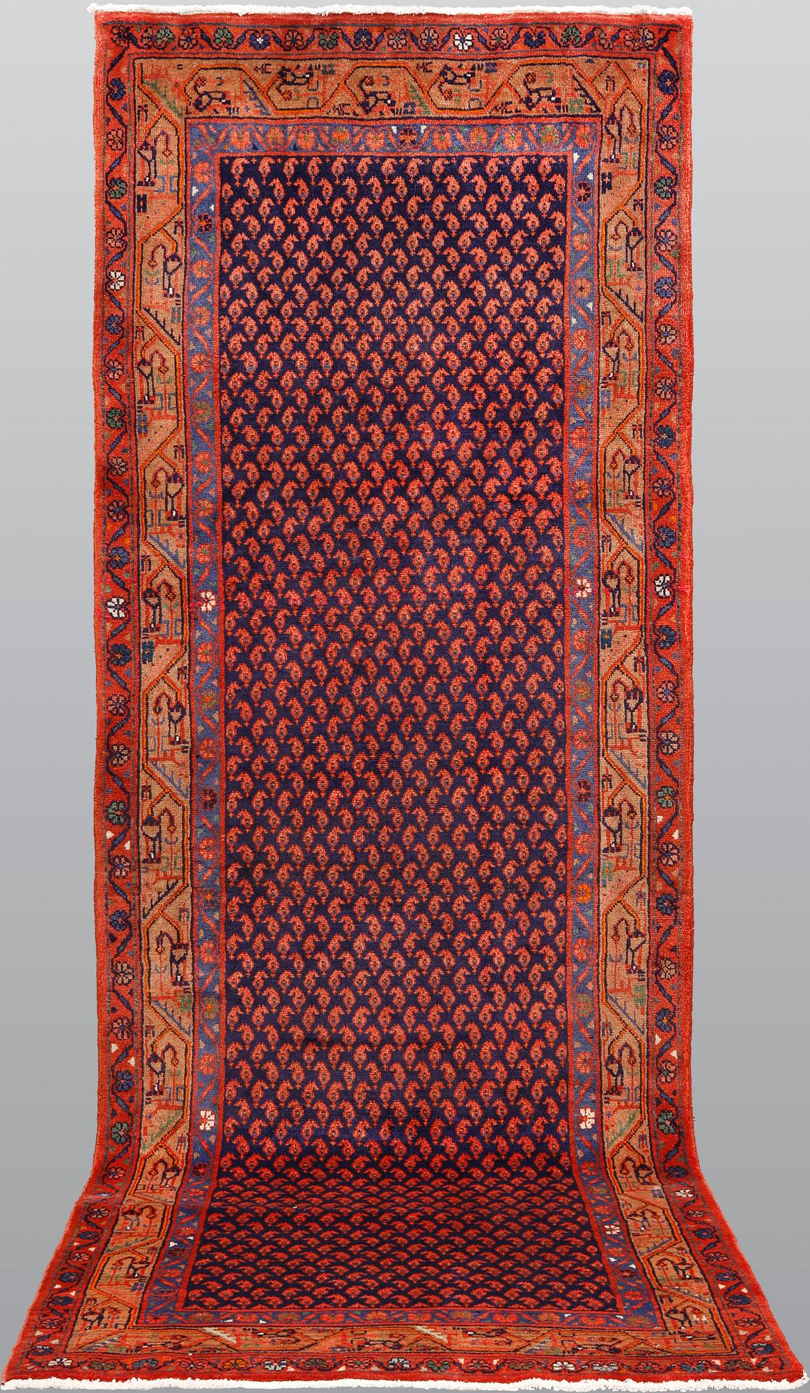 A Hamadan runner, ca 300 x 110 cm.