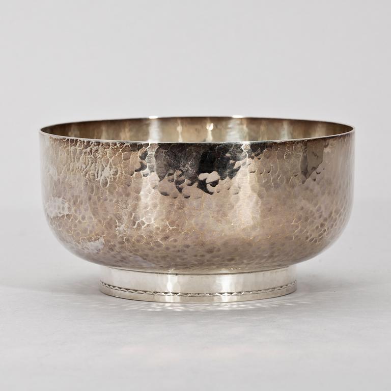 SKÅL, silver, CG Råström, Stockholm 1969. Vikt ca 270 gram.