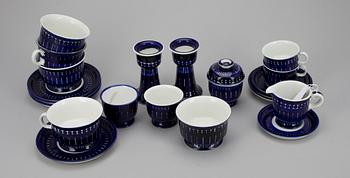 KAFFE- samt TESERVIS, porslin, "Valencia", Ulla Procopé, Arabia, 1900-talets senare hälft.