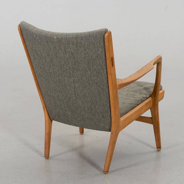 HANS J. WEGNER, karmstol, "AP16", AP-stolen, Hans J. Wegner. Danmark.