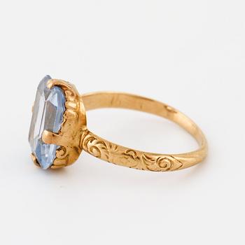 A synthetic blue spinel ring by Gustav Dahlgren & Co Malmö, 1946.