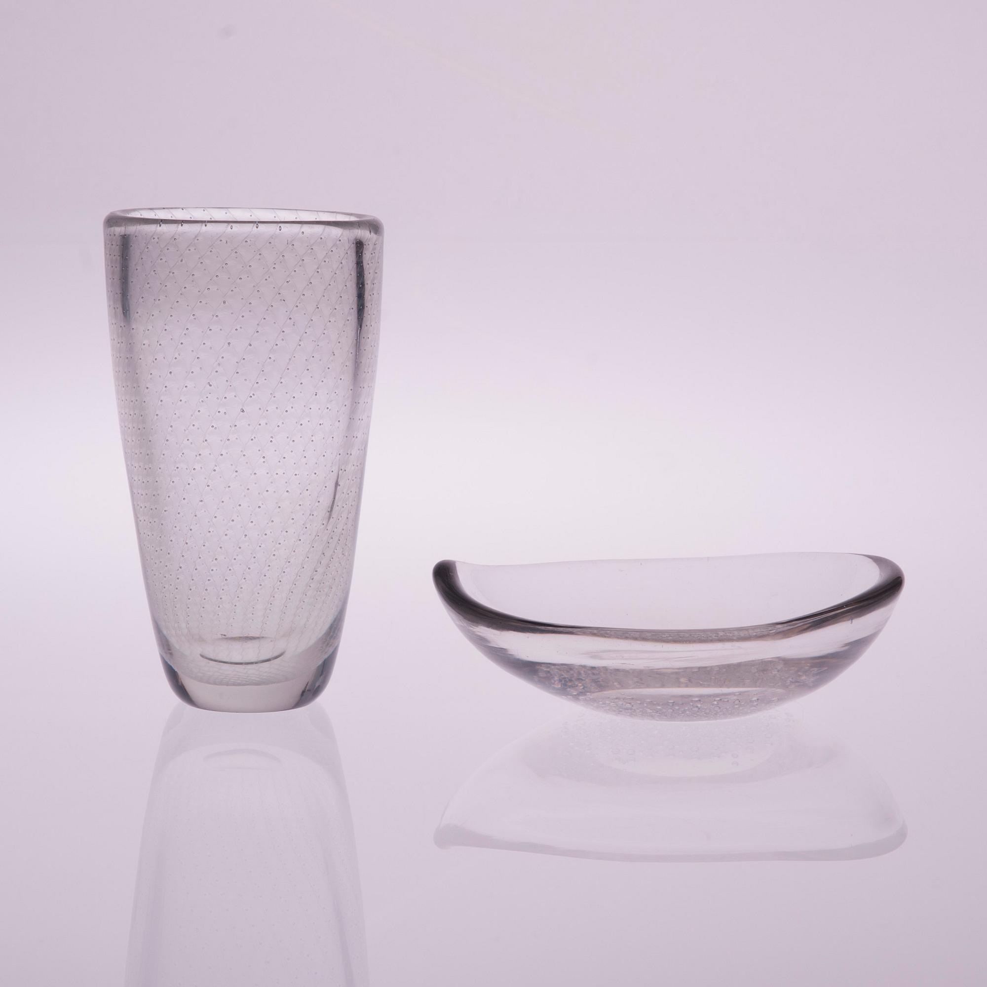 KAJ FRANCK, VAS "Harso" samt SKÅL "3311", glas, signerad K. Franck Nuutajärvi och K. Franck Iittala.