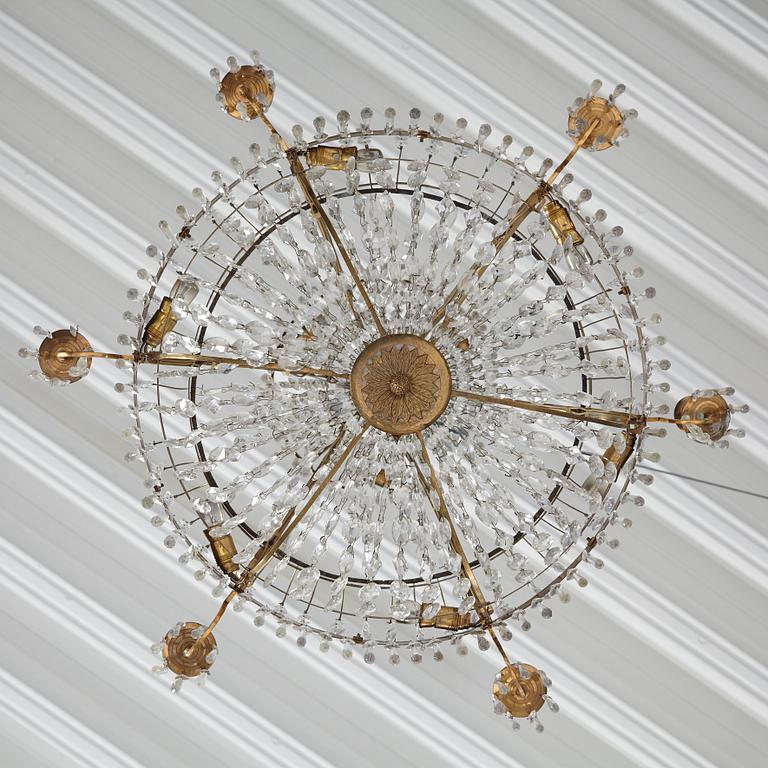 A late Gustavian early 19th Century seven-light chandelier.
