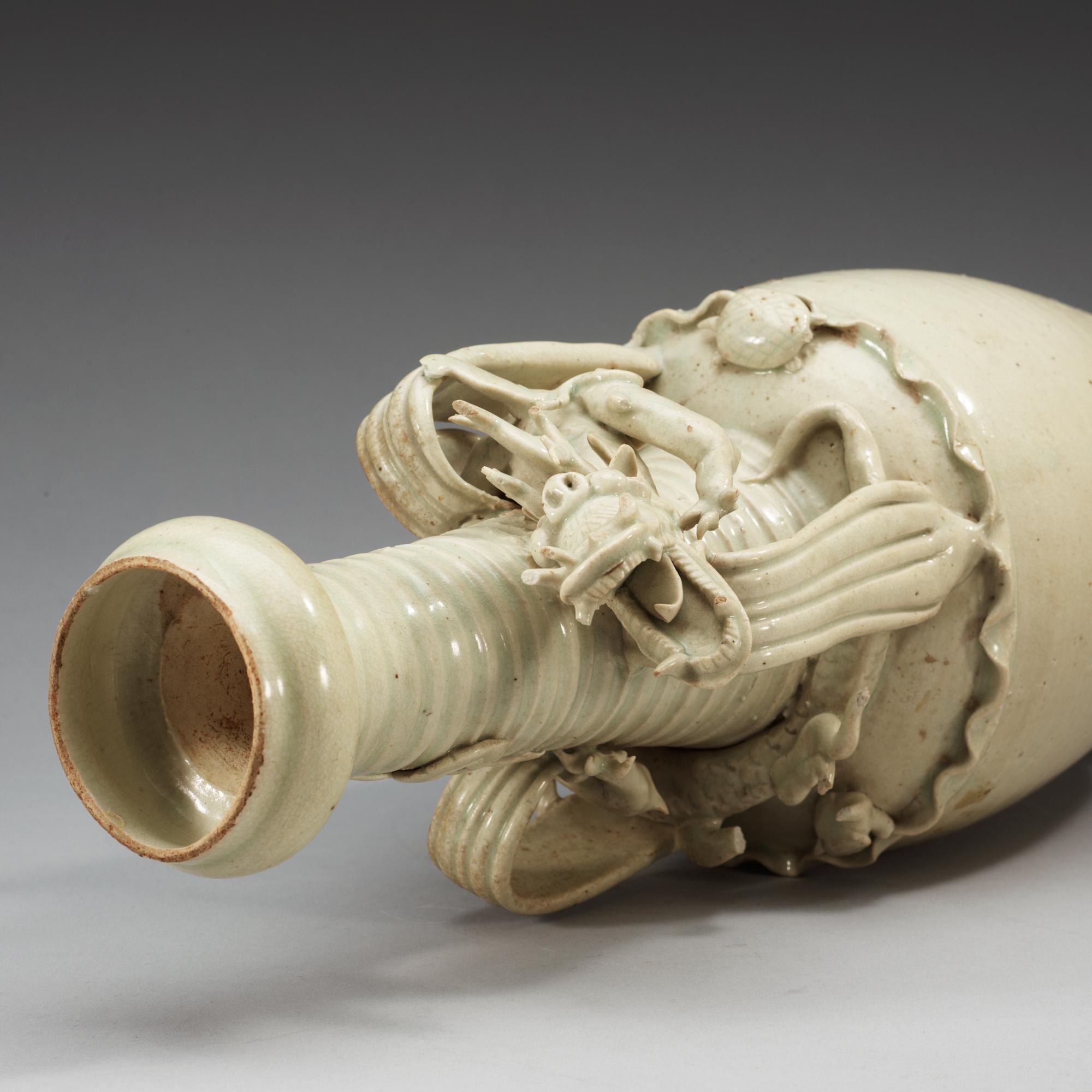 A Qingbai glazed vase, Song/Yuan dynasty.