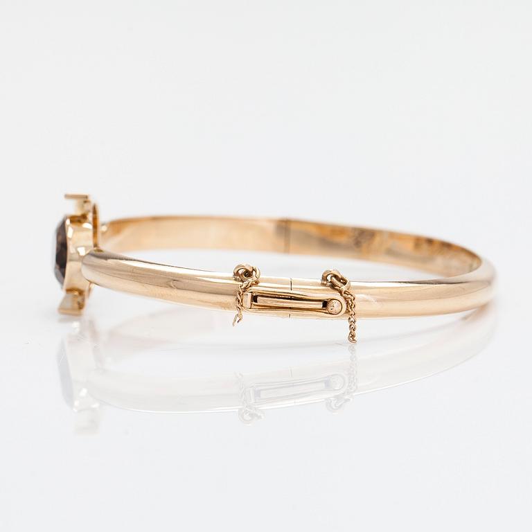 Eero Rislakki, a 14K gold and smoky quartz bracelet, Westerback, Helsinki 1960.