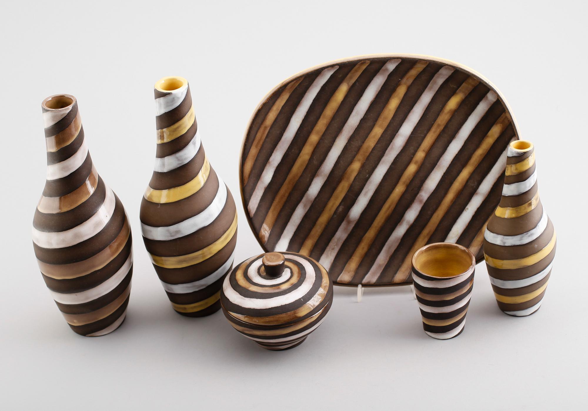 SAMLING KERAMIK, 6 delar, "Spiral", Ingrid Atterberg, Upsala-Ekeby.