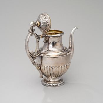 A RUSSIAN FIVE PIECE SILVER COFFEE SET, St:Petersburg ca 1898, unidentified maker.