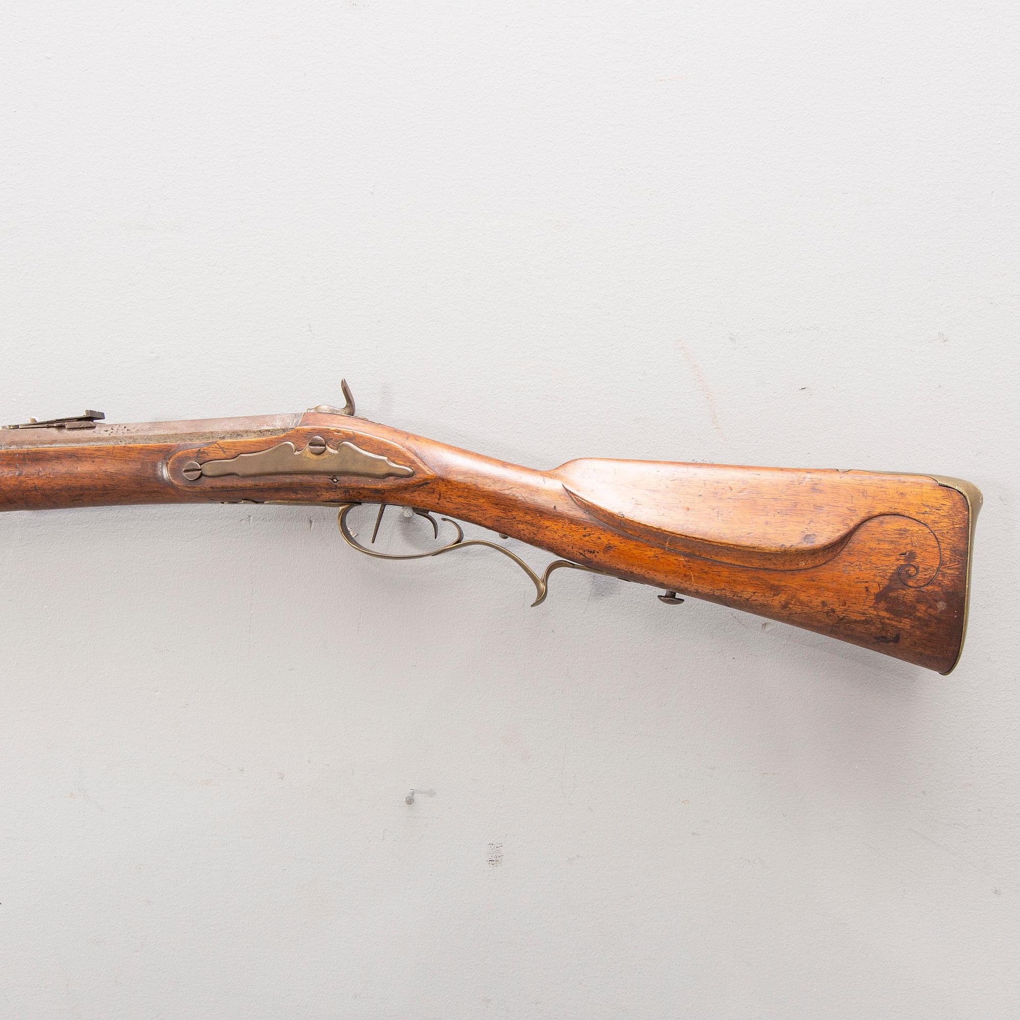 A percussion shotgun, carbine, 19th Century.