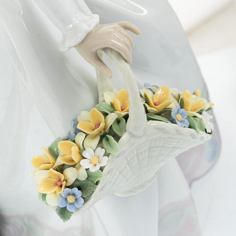 Lladró, figurines, 3 pcs, "Wildflowers", "Floral path" and "Sunday stroll".