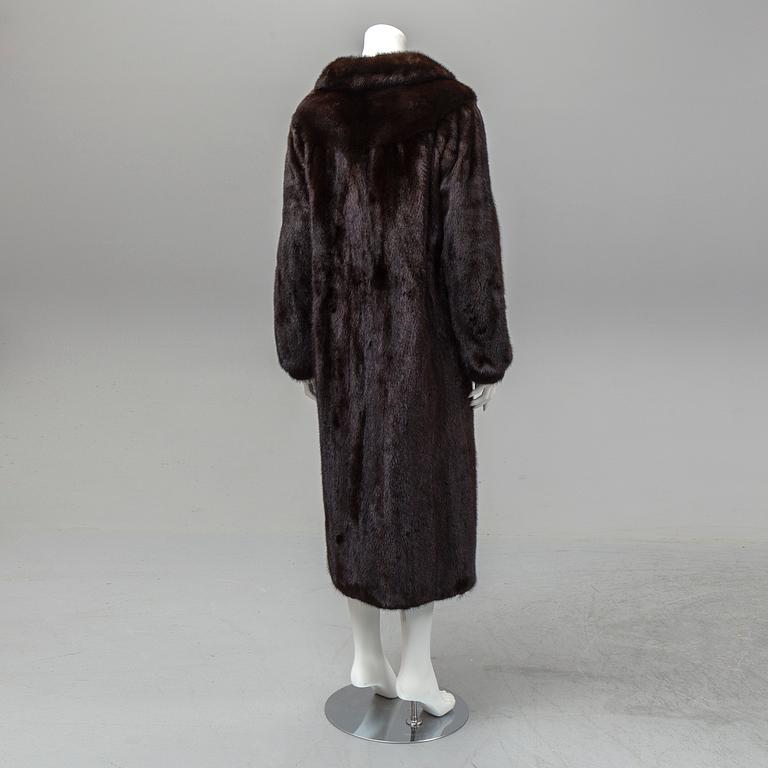 A mink fur, size ca 38.