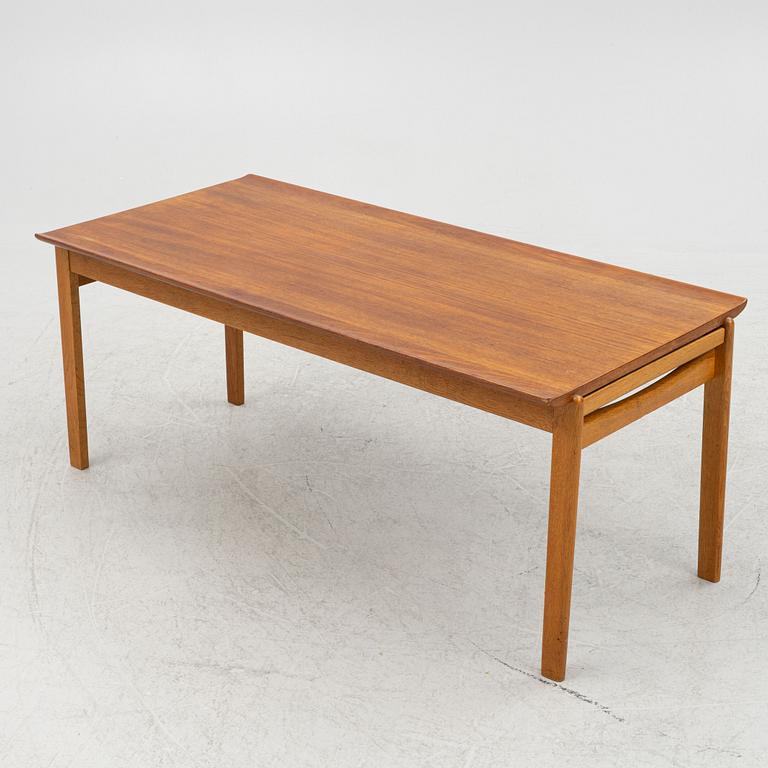 Tove and Edvard Kindt Larsen, coffee table, Seffle Möbelfabrik, 1960s.