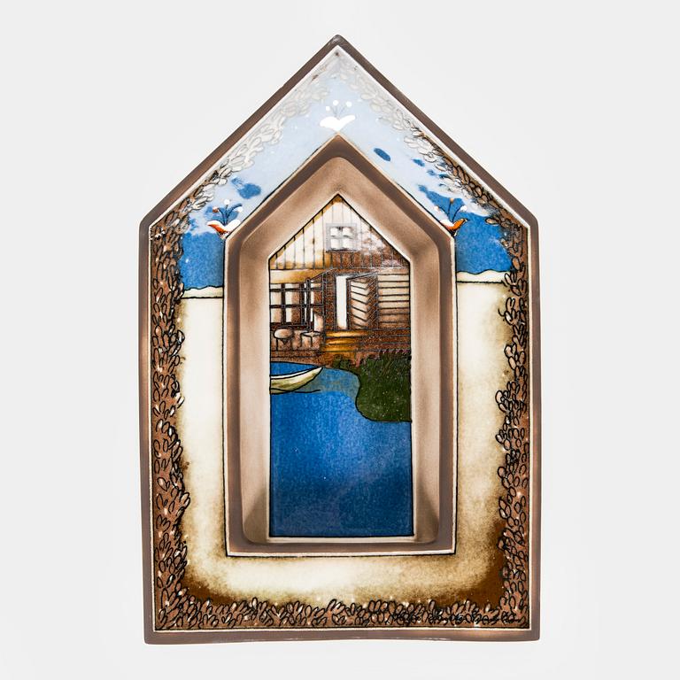 Heljä Liukko-Sundström, a ceramic wall scone, signed Heljä Liukko-Sundström Arabia.