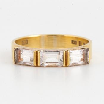 A Wiwen Nilsson faceted rock crystal ring.