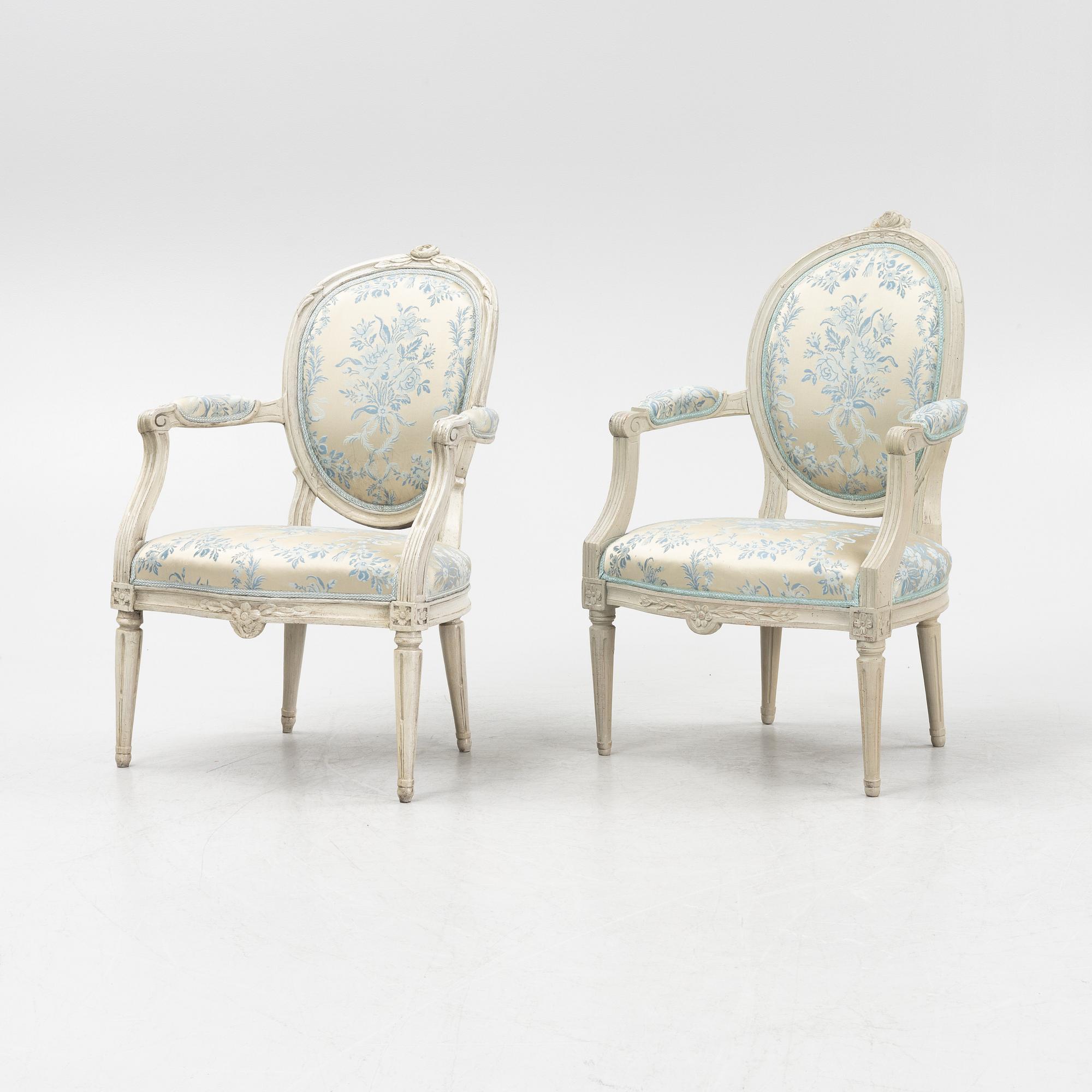 A pair of closely matched carved Gustavian chairs, late 18th century.