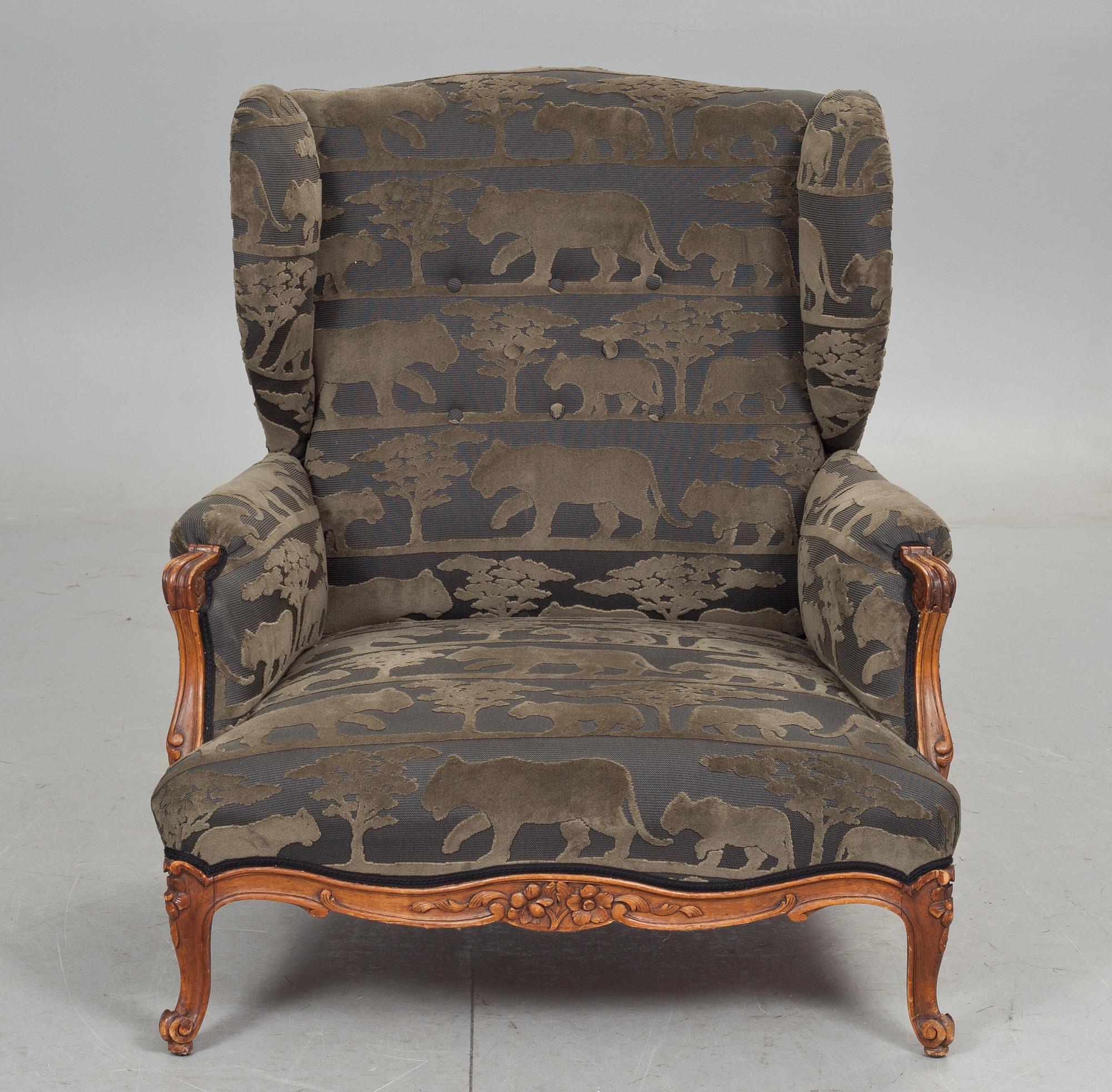 ÖRONLAPPSFÅTÖLJ, 1900-talets första hälft.