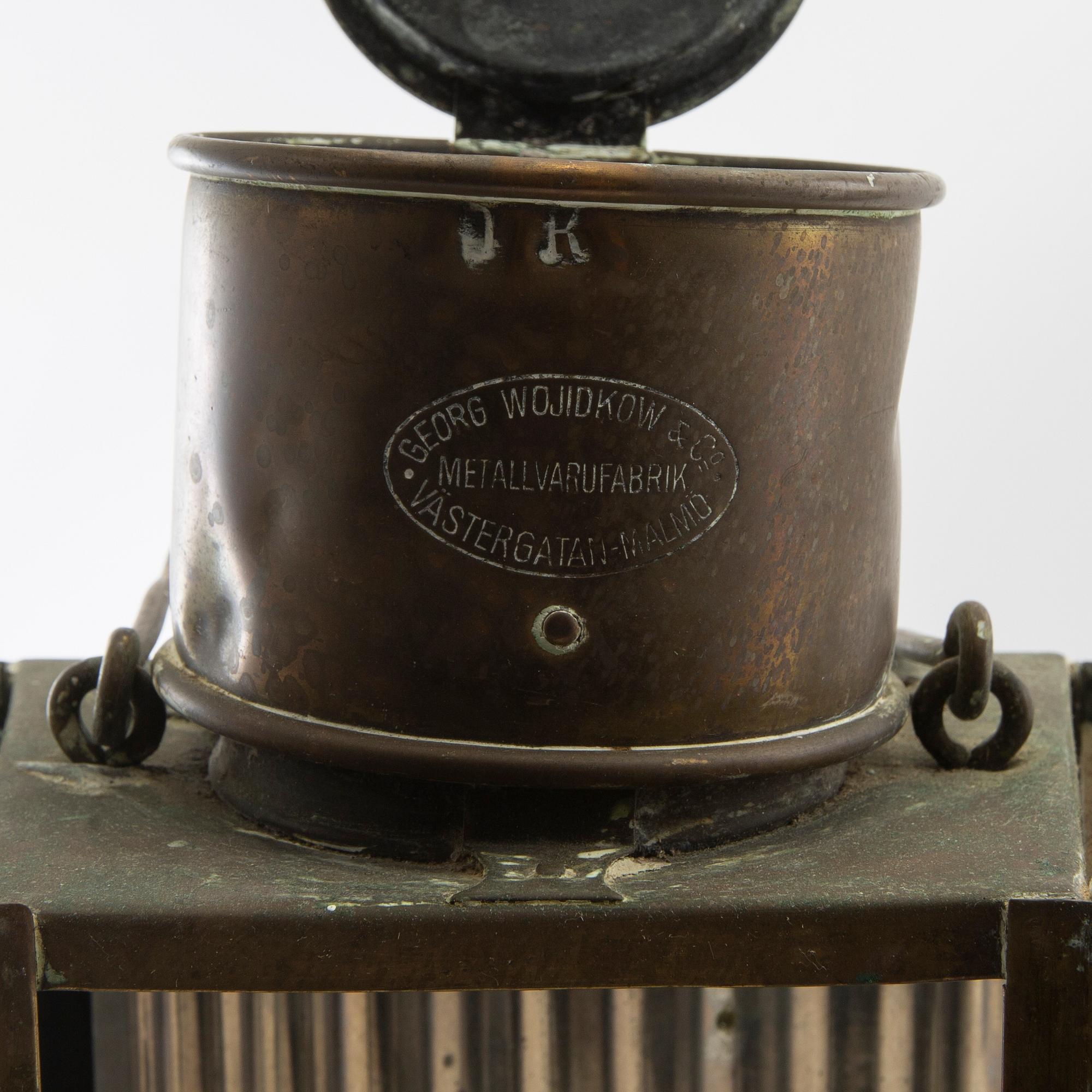 Skottlyktor ett par 1900-talets första hälft.