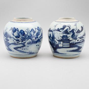 BOJANER, 2 st, porslin, Kina, 1800-tal.
