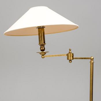 GOLVLAMPA, 1900-talets fjärde kvartal.