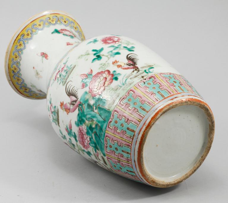 VAS, porslin, Kina, 1800-/1900-tal.