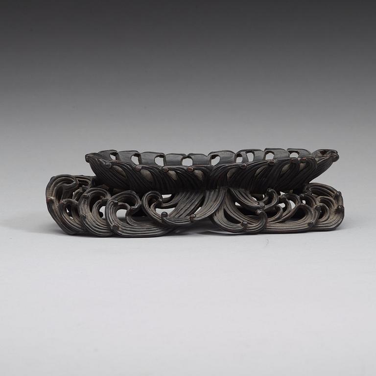 A hardwood stand, Qing dynasty (1664-1912).