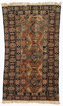 A Senneh Vahgir rug, ca 145 x 85 cm.
