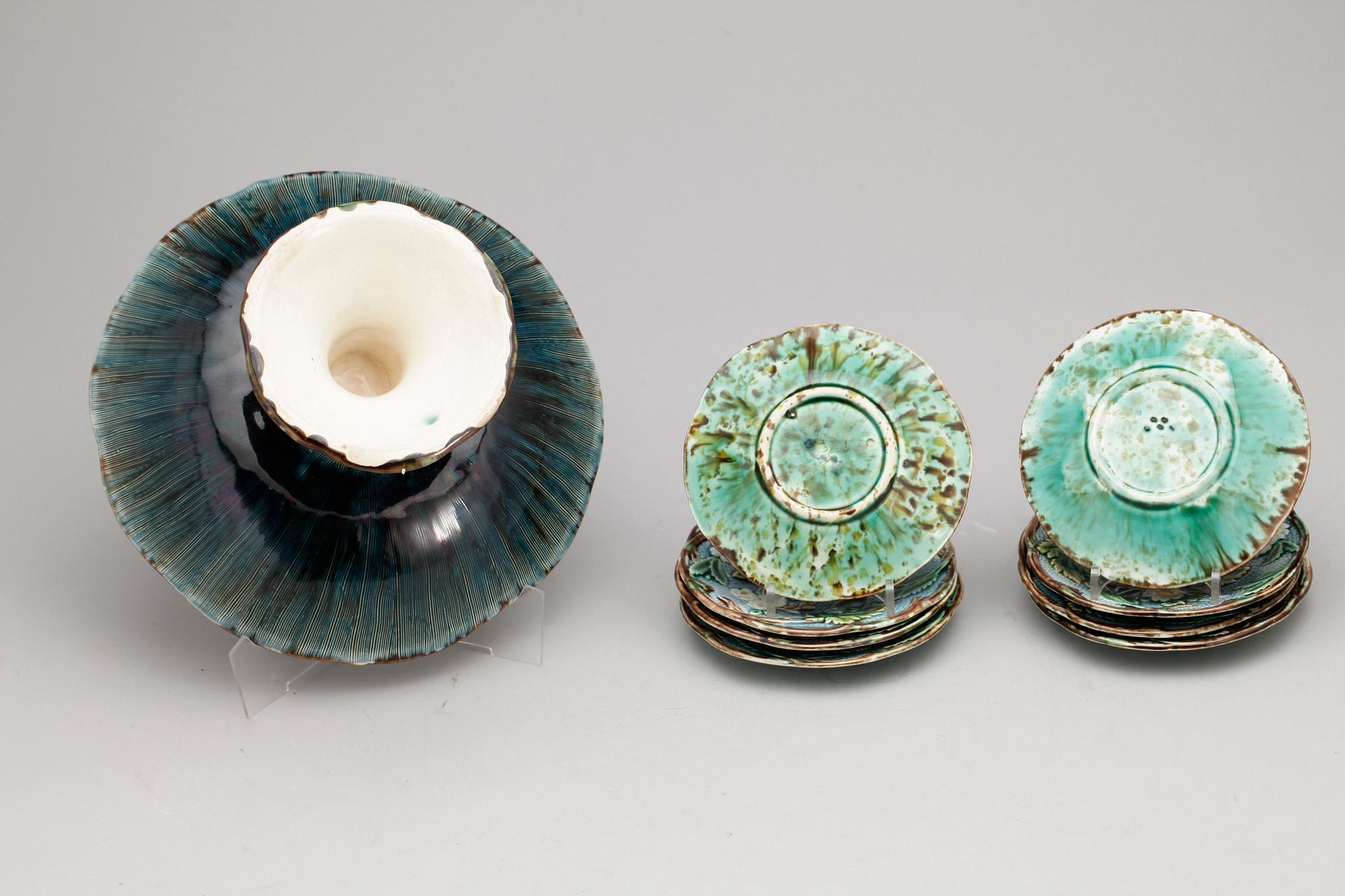 SERVISDELAR. 9 st, majolik, Rörstrand, 1800-talets slut-.