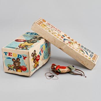 PARTI LEKSAKER, 3 st, delvis plåt, omkring 1900-talets mitt.