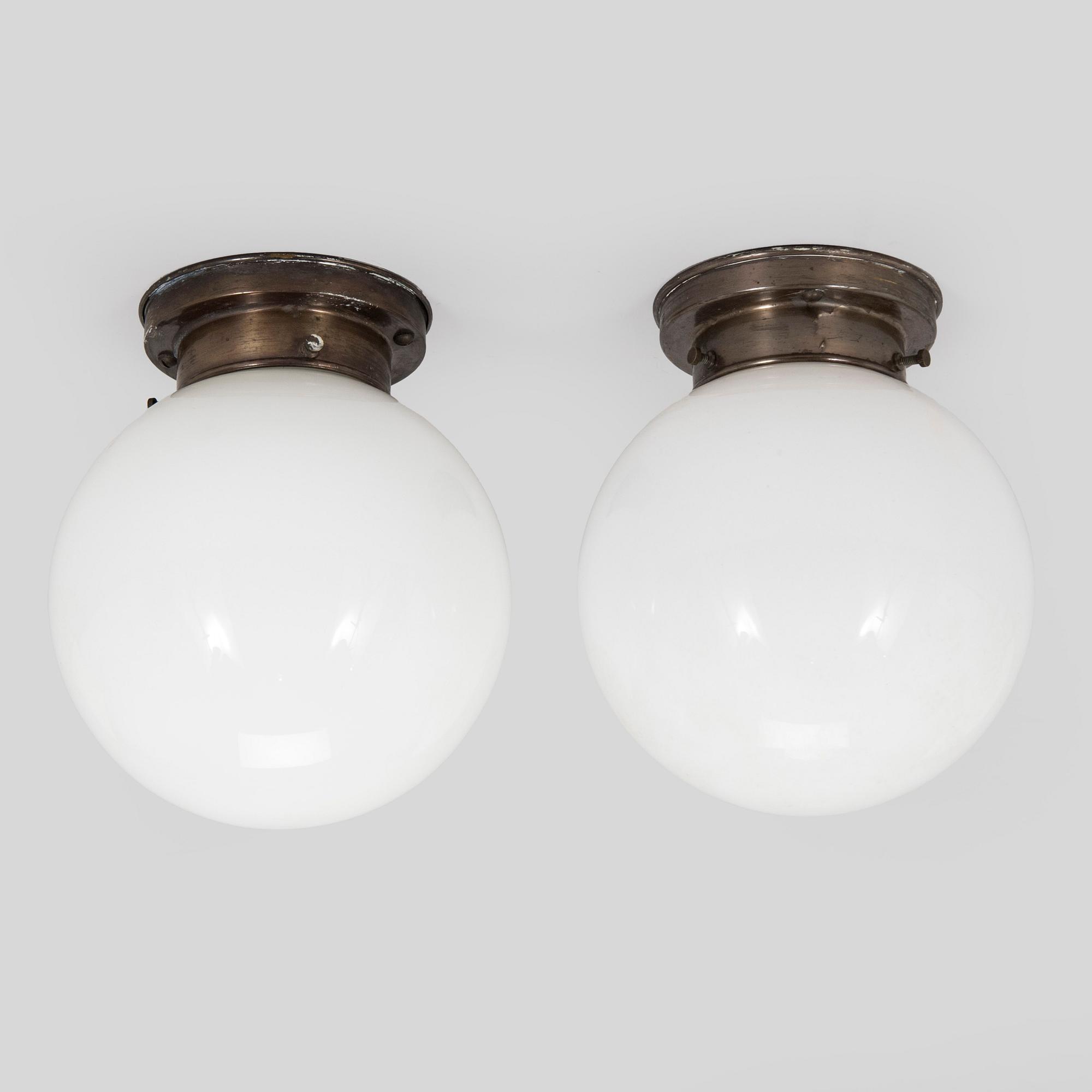 Paavo Tynell, A set of two 1930s '2009' ceiling lights for Taito.