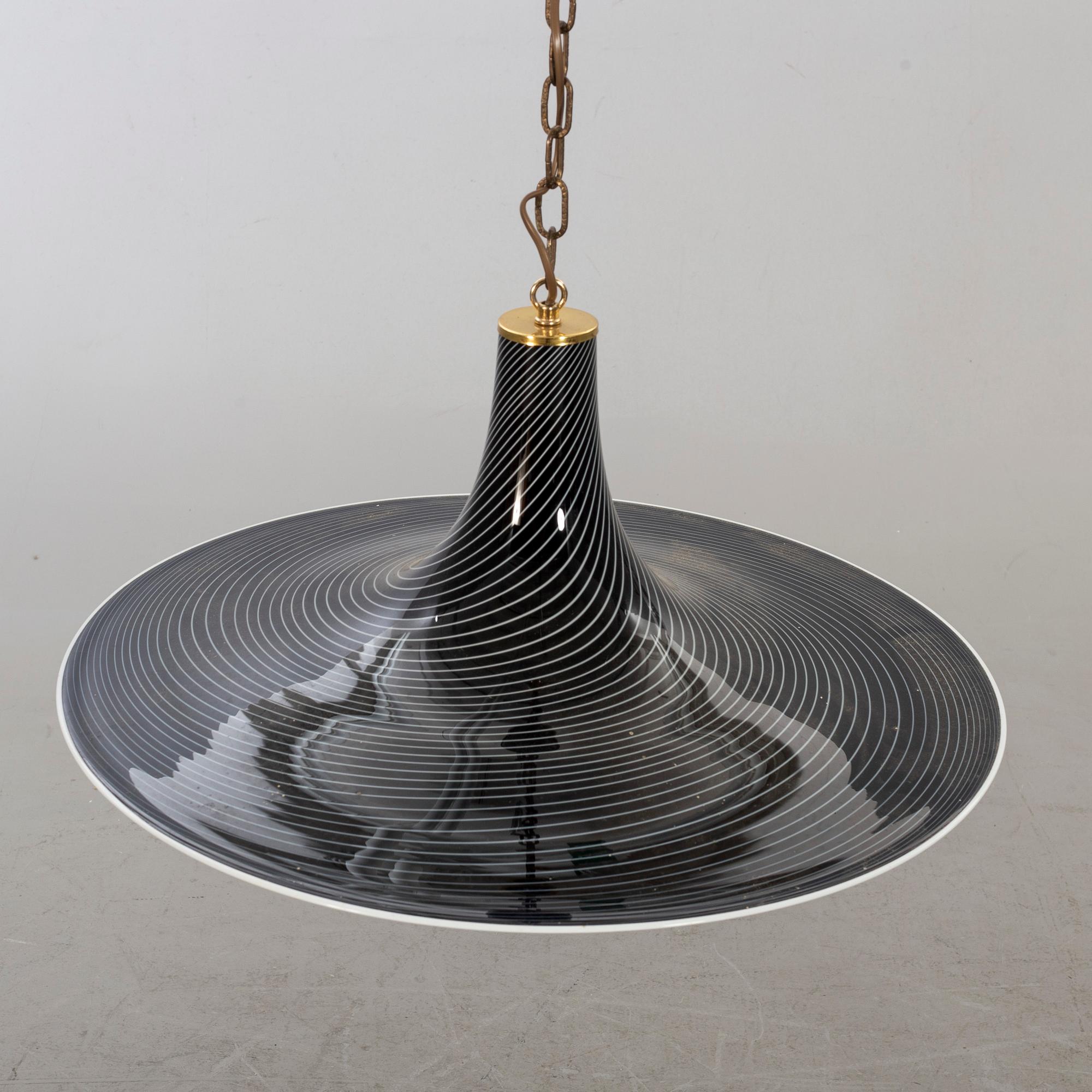 An 1970:s Italian ceiling lamp.