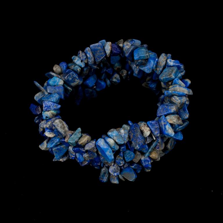 ARMBAND, lapiz lazuli stenar på elastiskt band, nyproduktion.