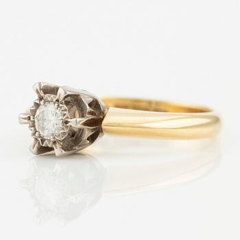 Ring in 18K gold/white gold with a round brilliant-cut diamond.