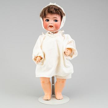 a porcelain doll by Ernst Heubach/ Heubach Köppelsdorf 1926.