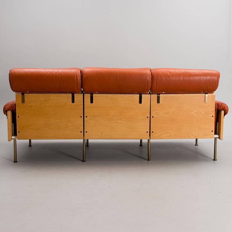 YRJÖ KUKKAPURO "ATELJEE" SOFA AND EASY CHAIR, manufactured by Haimi 1970's. Designed 1963.
