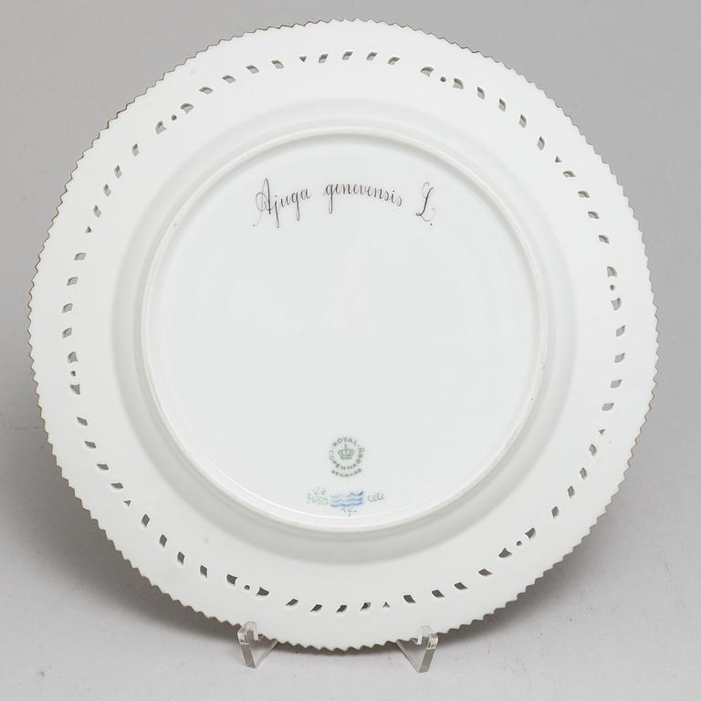 A Royal Copenhagen 'Flora Danica' dish, 20th century.