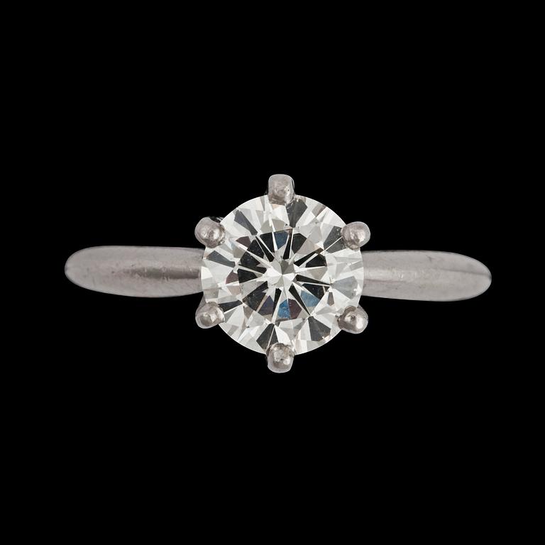 A brilliant-cut diamond, circa 1.75 cts ring. Quality circa H/VS2.