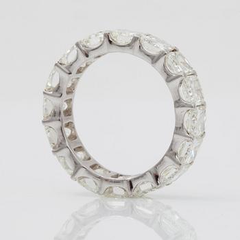 An eternity ring set with radiant-cut diamonds, 7.05 ct in total. Quality circa I/VVS.