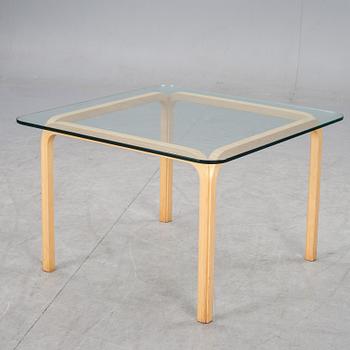 SOFFBORD, Y805C. Alvar Aalto, Artek. Modellen formgiven 1945.