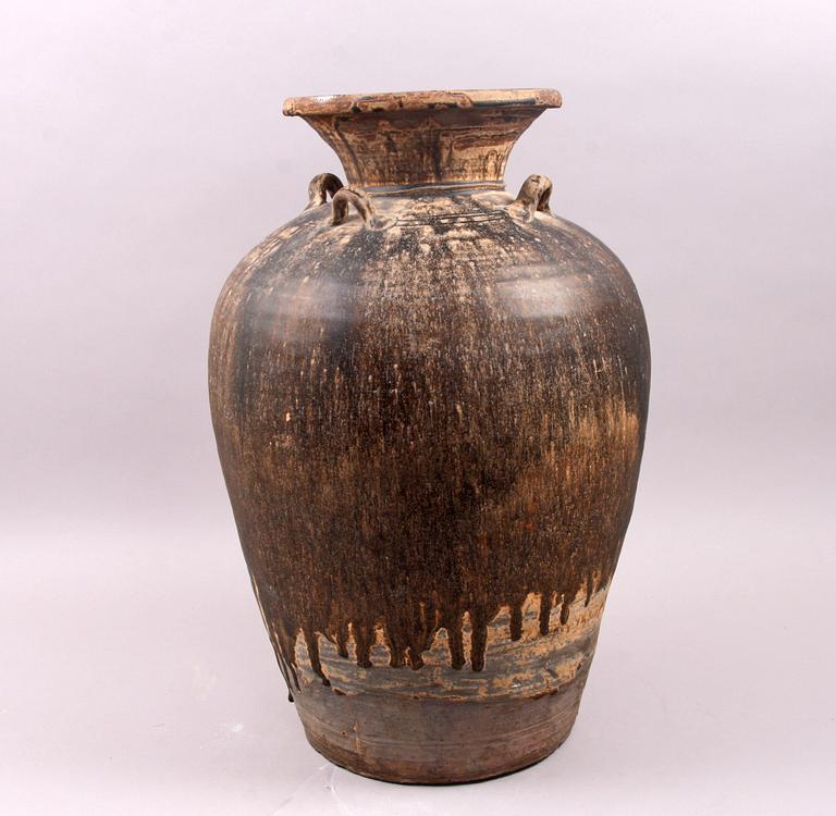 URNA, lergods, Kina, Mingdynastin, 1368-1644.