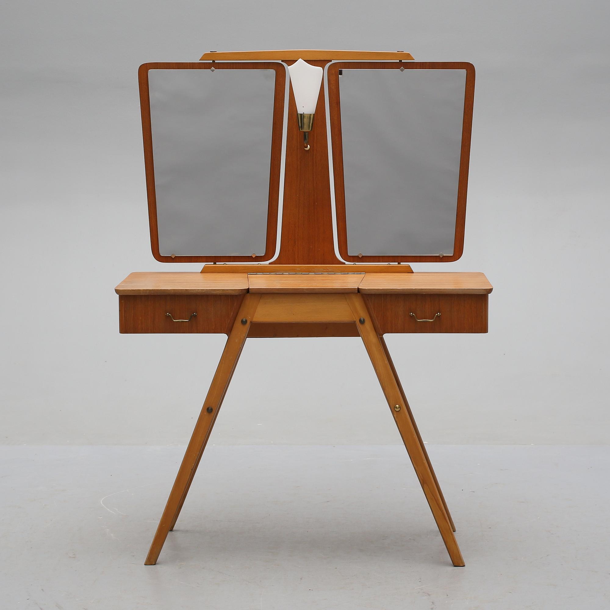 TOALETTBORD, 1950/60-tal.