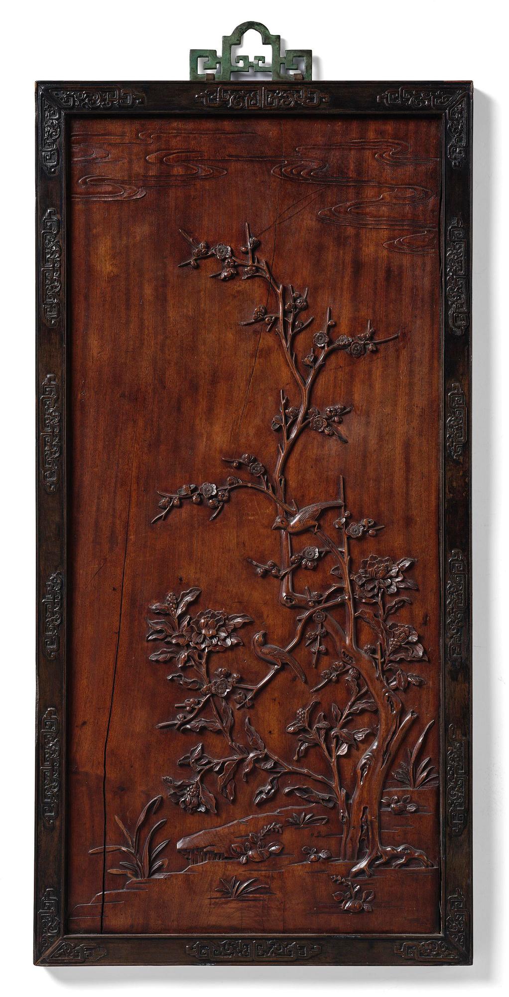 A well carved wooden panel, Qing dynasty, 18th/19th century.
