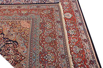 Matta, semiantik/old Keshan, ca. 355 x 260 cm.