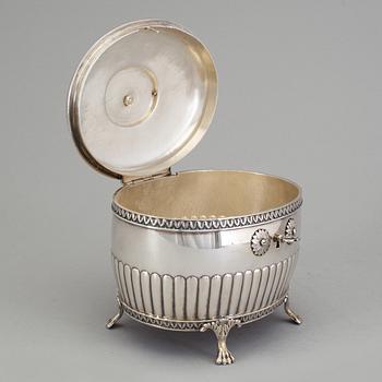 A silver sugar bowl by Jacob Engelberth Torsk, Stockholm, 1903. Weight 526 grams.