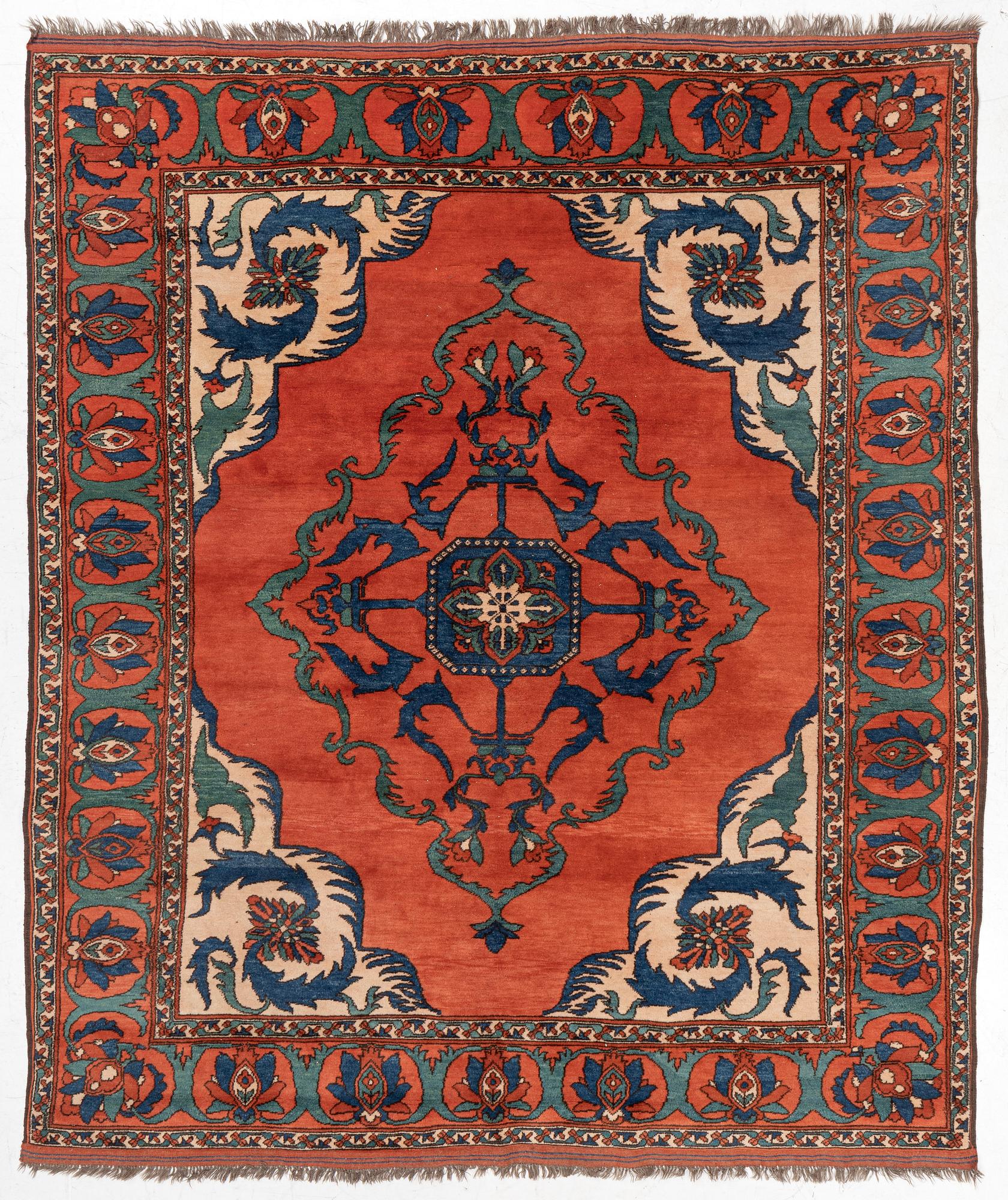 Matta, troligen Dehbaf, ca 266 x 230 cm samt 3-4 cm randig slätväv på varje kortsida.