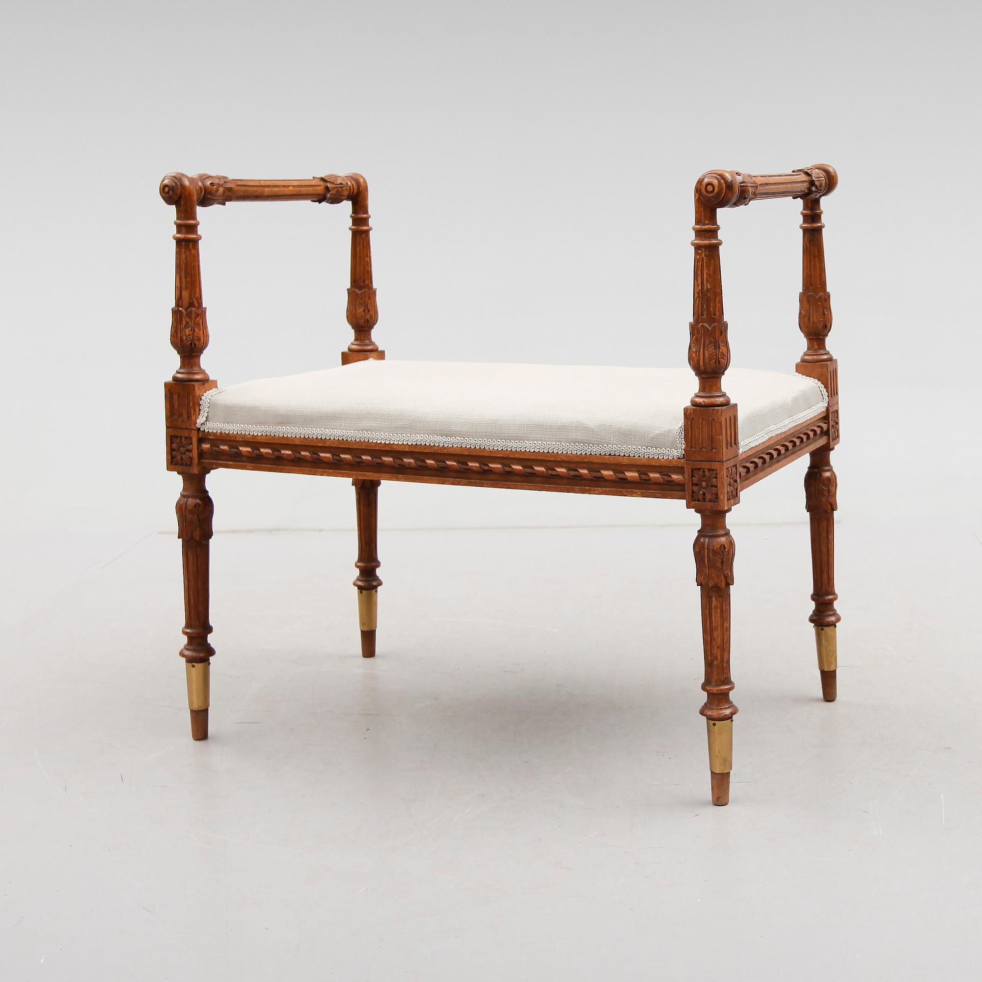 BANKETT, gustaviansk stil, 1900-talets första hälft.